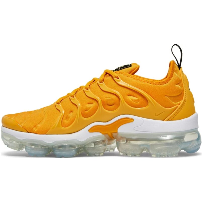 Wmns Air VaporMax Plus 'Go The EStra Smile'